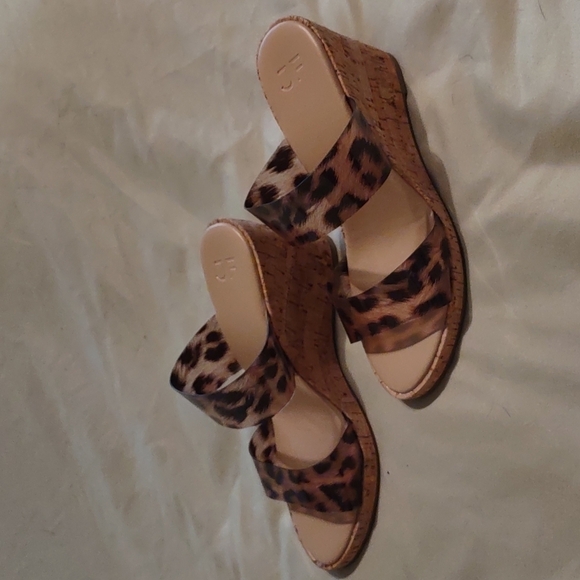 JustFab Leopard Print Strappy Sandals Size 7 NIB - Picture 3 of 5